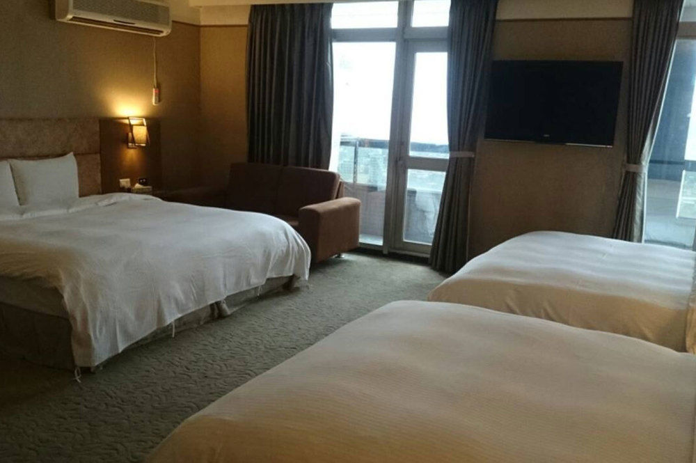 Rhine Inn Keelung Buitenkant foto